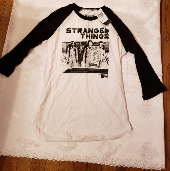 Hot Topic Other - Stranger Things Raglan T-shirt